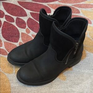 Bos. & Co. Stylish Strive Black Ankle Booties Boots 37